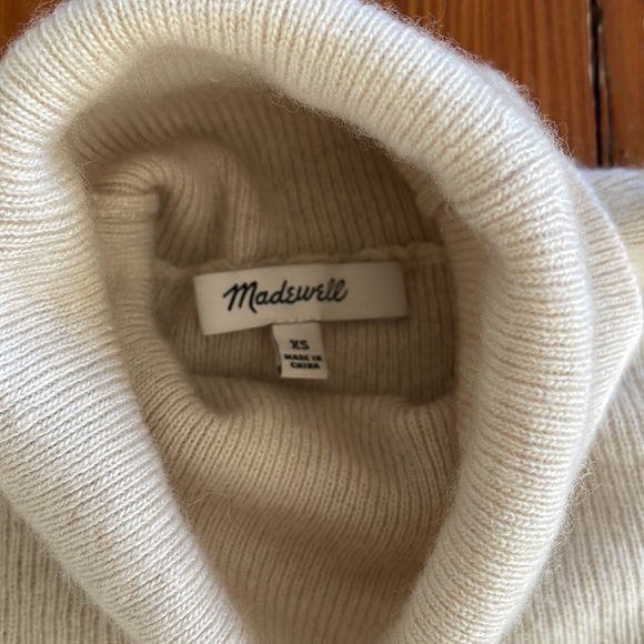 Madewell Sweater - Picture 2 of 2
